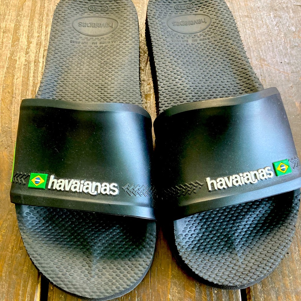 Havaianas slides size 8.5-9 Brazil NWOT